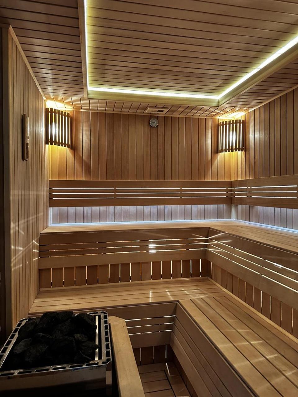 Ziyorat Luxury Hotel Fergana Bagian luar foto