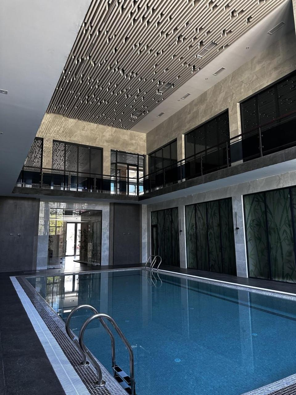 Ziyorat Luxury Hotel Fergana Bagian luar foto