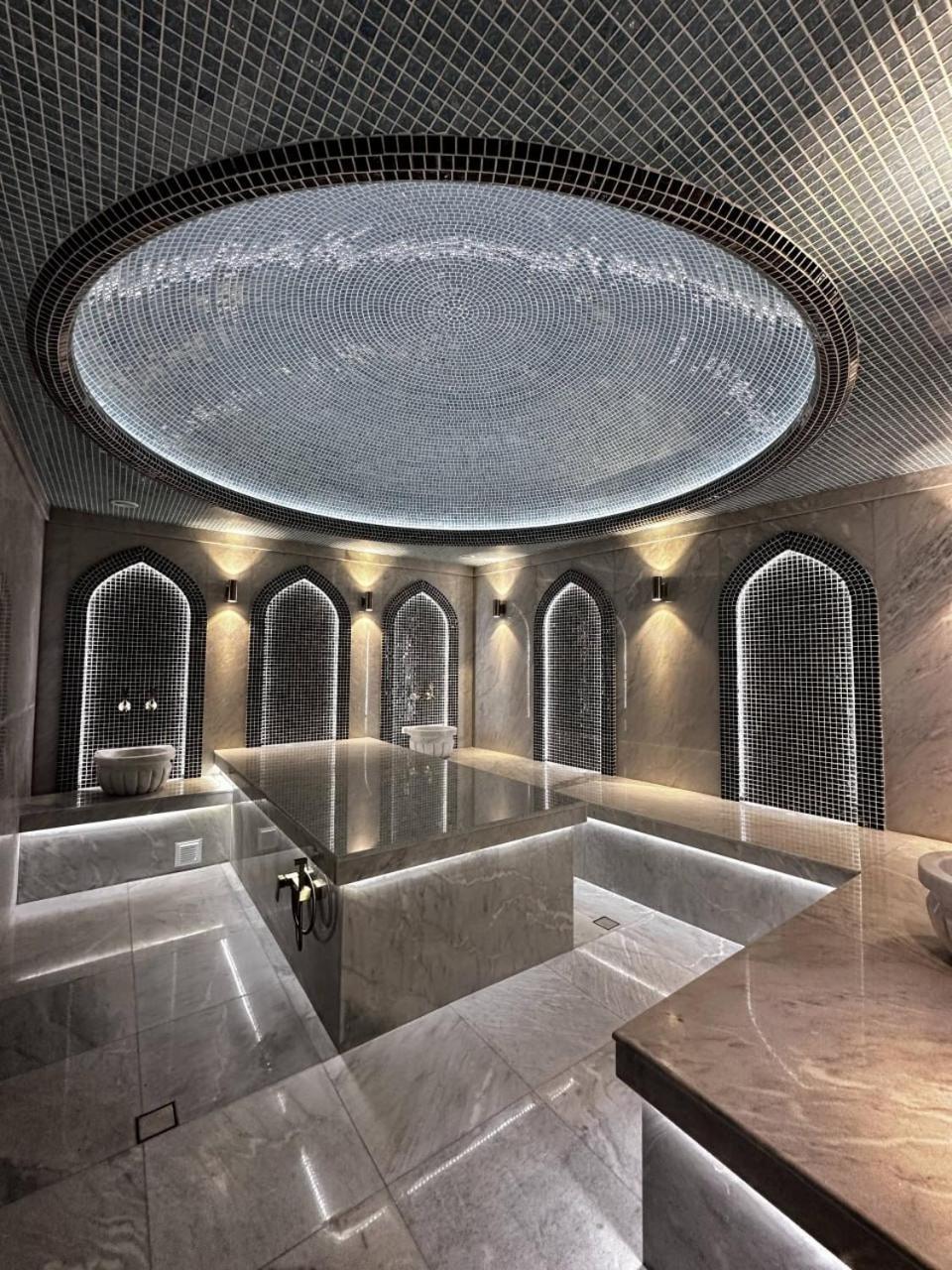 Ziyorat Luxury Hotel Fergana Bagian luar foto
