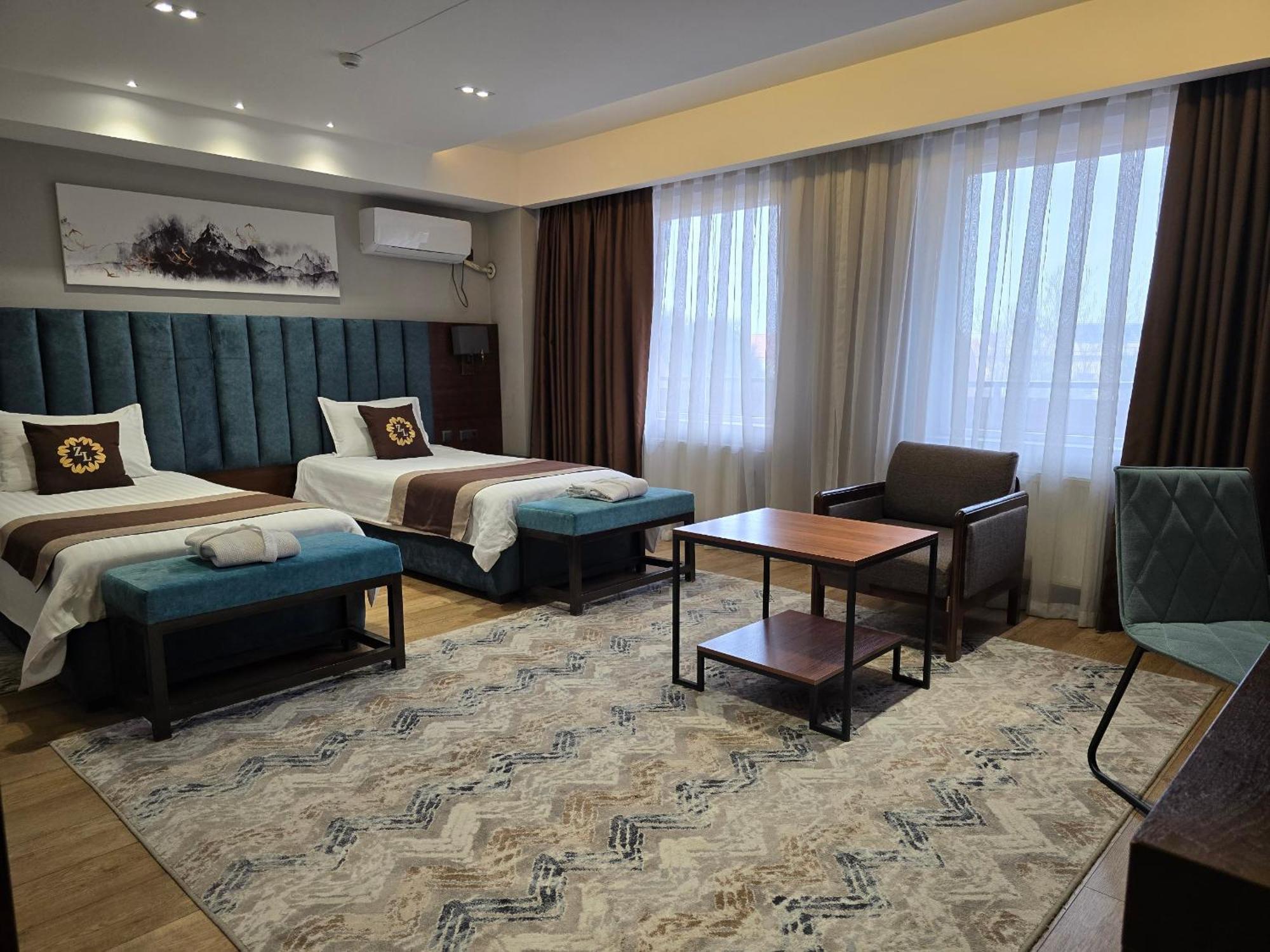 Ziyorat Luxury Hotel Fergana Bagian luar foto