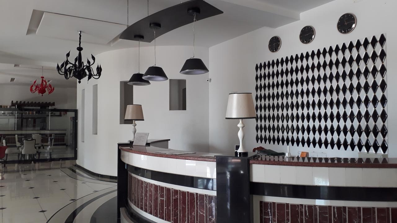 Ziyorat Luxury Hotel Fergana Bagian luar foto