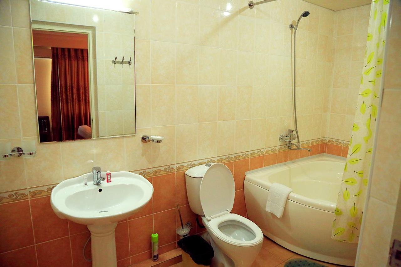 Ziyorat Luxury Hotel Fergana Bagian luar foto
