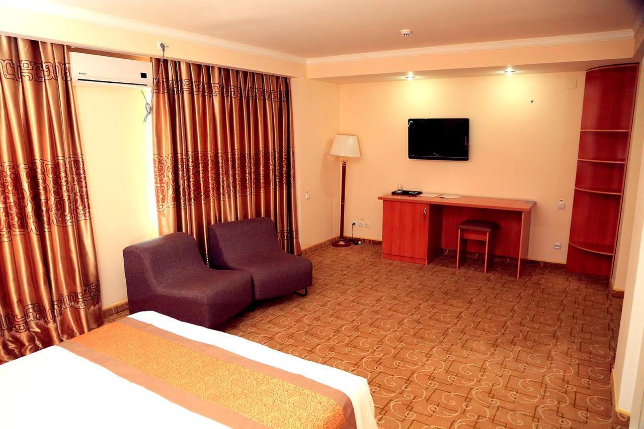 Ziyorat Luxury Hotel Fergana Bagian luar foto