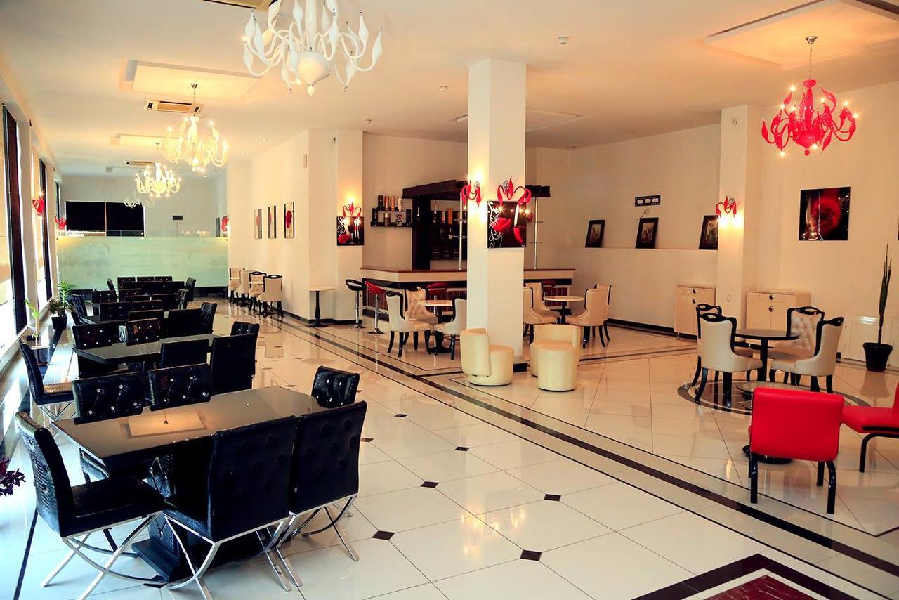 Ziyorat Luxury Hotel Fergana Bagian luar foto